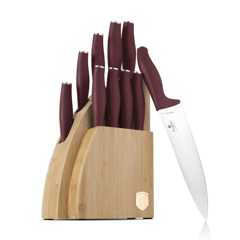 Product image of 10pcs knife set with BAMBOO stand. Part of the Leonardo Collection . Features: • Material: stainless steel • Chef knife 20 cm • Bread knife 20 cm • Santoku knife 17,5 cm • Utility knife 12,5 cm • Paring knife 9 cm • Steak knif.... (Studio view). Official Berlinger Haus product, boosted by Promintra sl.