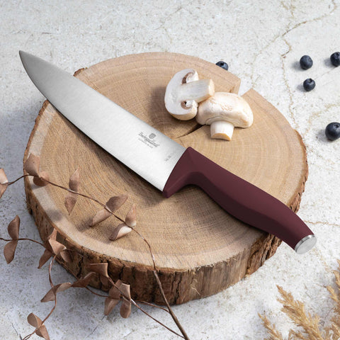 Product image of 10pcs knife set with BAMBOO stand. Part of the Leonardo Collection . Features: • Material: stainless steel • Chef knife 20 cm • Bread knife 20 cm • Santoku knife 17,5 cm • Utility knife 12,5 cm • Paring knife 9 cm • Steak knif.... (Studio view). Official Berlinger Haus product, boosted by Promintra sl.