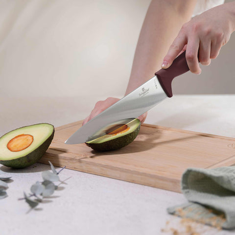Product image of 10pcs knife set with BAMBOO stand. Part of the Leonardo Collection . Features: • Material: stainless steel • Chef knife 20 cm • Bread knife 20 cm • Santoku knife 17,5 cm • Utility knife 12,5 cm • Paring knife 9 cm • Steak knif.... (Studio view). Official Berlinger Haus product, boosted by Promintra sl.