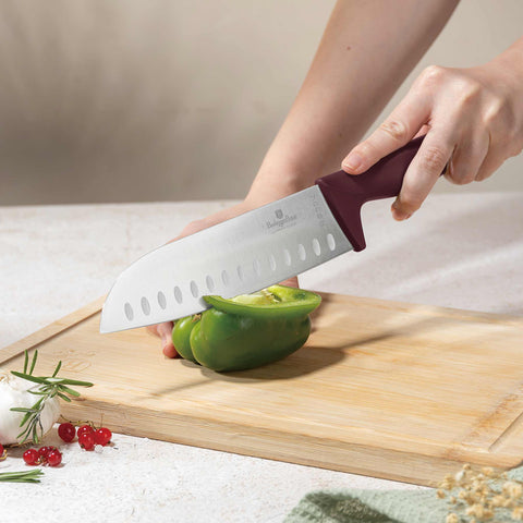 Product image of 10pcs knife set with BAMBOO stand. Part of the Leonardo Collection . Features: • Material: stainless steel • Chef knife 20 cm • Bread knife 20 cm • Santoku knife 17,5 cm • Utility knife 12,5 cm • Paring knife 9 cm • Steak knif.... (Studio view). Official Berlinger Haus product, boosted by Promintra sl.