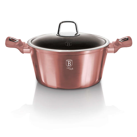 Product image of Casserole with lid 28cm. Part of the I-Rose Collection . Features: • Material: forged aluminum • Casserole with lid Ø28*12,4 cm 6,1L • Color: metallic pink REGISTERED DESIGN BY BERLINGER HAUS!. (Lifestyle view). Official Berlinger Haus product, boosted by Promintra sl.