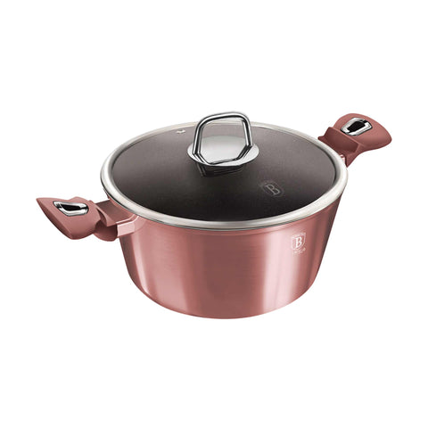 Product image of Casserole with lid 28cm. Part of the I-Rose Collection . Features: • Material: forged aluminum • Casserole with lid Ø28*12,4 cm 6,1L • Color: metallic pink REGISTERED DESIGN BY BERLINGER HAUS!. (Lifestyle view). Official Berlinger Haus product, boosted by Promintra sl.