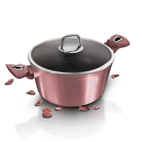 Product image of Casserole with lid 28cm. Part of the I-Rose Collection . Features: • Material: forged aluminum • Casserole with lid Ø28*12,4 cm 6,1L • Color: metallic pink REGISTERED DESIGN BY BERLINGER HAUS!. (Lifestyle view). Official Berlinger Haus product, boosted by Promintra sl.
