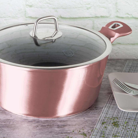 Product image of Casserole with lid 28cm. Part of the I-Rose Collection . Features: • Material: forged aluminum • Casserole with lid Ø28*12,4 cm 6,1L • Color: metallic pink REGISTERED DESIGN BY BERLINGER HAUS!. (Lifestyle view). Official Berlinger Haus product, boosted by Promintra sl.