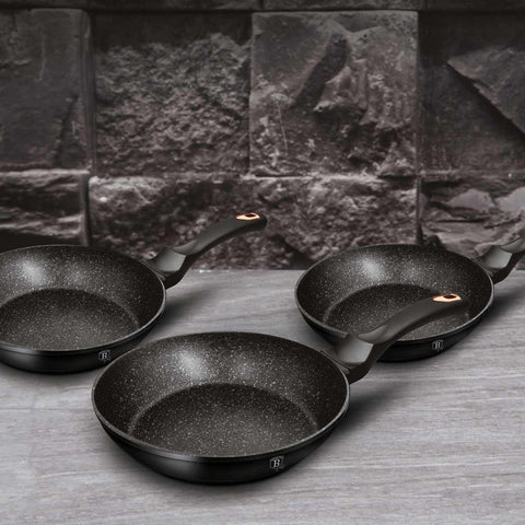 BH/6158F,BH/8360,Juego de sartenes de 3 piezas,Negro,Oro rosa,Juego de sartenes de 3 piezas a.,sartén,juego de sartenes,sartén,juego de sartenes,utensilios de cocina,cocinar,Sartenes,Juego de sartenes