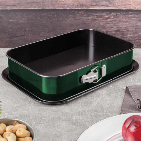 Product image of Rectangle springform 39x27cm. Part of the Emerald Collection . Features: • Material: carbon steel with titan non-stick coating • Size: 35*23*6,5 cm • Base size: 39*27 cm • Color: metallic emerald. (Studio view). Official Berlinger Haus product, boosted by Promintra sl.