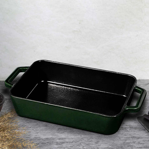 Product image of Roaster 30cm cast iron. Part of the Strong Mold Seria . Features: • Material: cast iron with 2 layers shiny ENAMEL coating • Size: Ø30*20 cm 3 L • Color: emerald. (Studio view). Official Berlinger Haus product, boosted by Promintra sl.