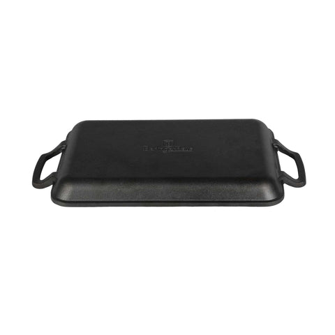 Product image of Rectangle grill plate 33cm cast iron. Part of the Strong Mold Seria . Features: • Material: cast iron with outside/inside oil coating • Size: 33,2*22*4,5 cm 2,3 kg • Color: black. (Studio view). Official Berlinger Haus product, boosted by Promintra sl.