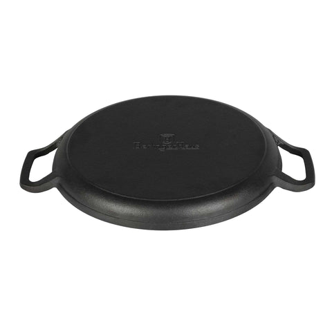 Product image of Round grill plate 33cm cast iron. Part of the Strong Mold Seria . Features: • Material: cast iron with outside/inside oil coating • Size: 32,9*25*2,5 cm 1,95 kg • Color: black. (Studio view). Official Berlinger Haus product, boosted by Promintra sl.