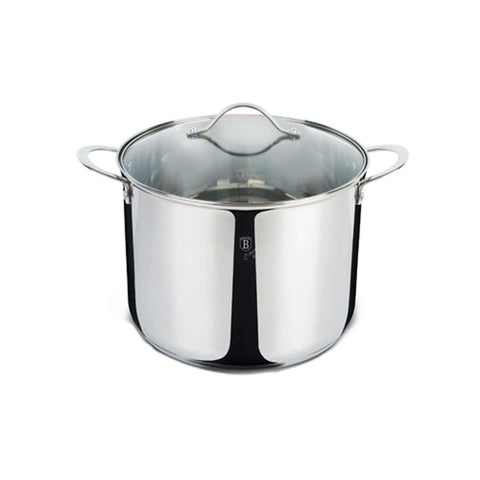 Product image of Stock pot with lid 24cm. Part of the Silver Jewellery Collection . Features: • Material: 18/10 stainless steel • Stock pot with lid Ø24*17 cm 7,5L • Color: stainless steel. (Studio view). Official Berlinger Haus product, boosted by Promintra sl.