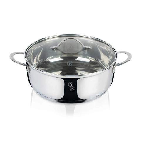 Product image of Shallow pot with lid 28cm. Part of the Silver Jewellery Collection . Features: • Material: 18/10 stainless steel • Shallow pot with lid Ø28*9,5 cm 5,3L • Color: stainless steel. (Studio view). Official Berlinger Haus product, boosted by Promintra sl.
