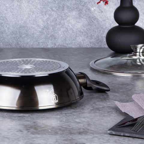 BH/6608, Olla baja con tapa de 24 cm, Negra, Olla baja de 24 cm, Olla baja, Olla baja con tapa, Olla, Utensilios de cocina, Cocina, Ollas y cazuelas