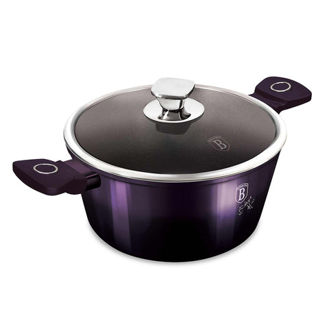 Product image of Casserole with lid 24cm. Part of the Purple Eclipse Collection . Features: • Material: forged aluminum • Casserole with lid Ø24*11,8 cm 4,1L • 1 pcs smart lid • STACKABLE - SPACE SAVING • Color: metallic purple with black .... (Lifestyle view). Official Berlinger Haus product, boosted by Promintra sl.