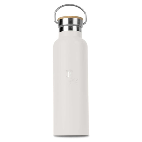 Product image of Flask with bamboo lid 0,6L. Part of the Sahara Collection . Features: • Material: 18/10 stainless steel with matt powder coating • Bamboo lid • Capacity: 0,6 L • Color: matt cream • Packing: giftbox. (Studio view). Official Berlinger Haus product, boosted by Promintra sl.