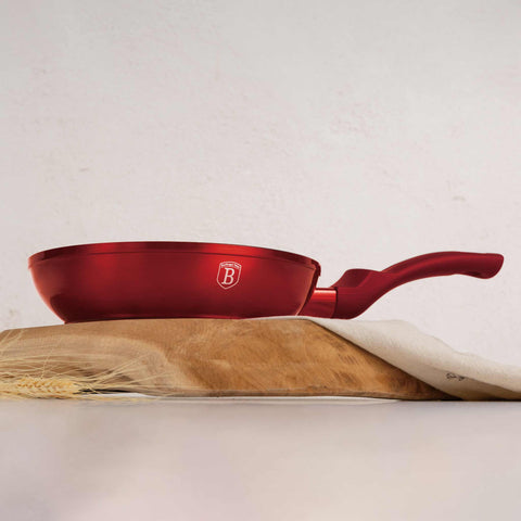  BH/6796,BH/1289NF,Juego de 5 sartenes con mango desmontable,Borgoña,Rojo,Juego de 5 sartenes b.,Mango desmontable,Utensilios de cocina inteligentes,Sartén,Juego de sartenes,Sartén,Juego de sartenes,Sartén para parrilla,Utensilios de cocina,Cocinar,Sartenes,Juego de sartenes