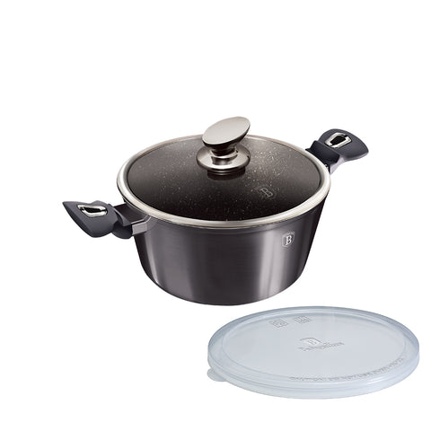 Product image of Casserole with lid 20cm. Part of the Metallic Line Carbon Pro Edition . Features: • Material: forged aluminum • Casserole with lid Ø20*10,4 cm 2,5L • 1 pcs smart lid • STACKABLE - SPACE SAVING • Color: metallic dark grey REGISTER.... (Studio view). Official Berlinger Haus product, boosted by Promintra sl.