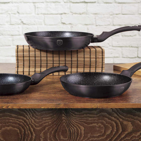  BH/6903,BH/7176NN,BH/7055,Juego de sartenes de 3 piezas,Gris oscuro,Juego de sartenes de 3 piezas a.,sartén,juego de sartenes,sartén,juego de sartenes,utensilios de cocina,cocinar,Sartenes,Juego de sartenes