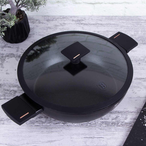 Olla Baja Con Tapa 28Cm, Imagen lifestyle