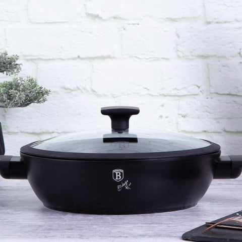 Olla Baja Con Tapa 28Cm, Imagen lifestyle