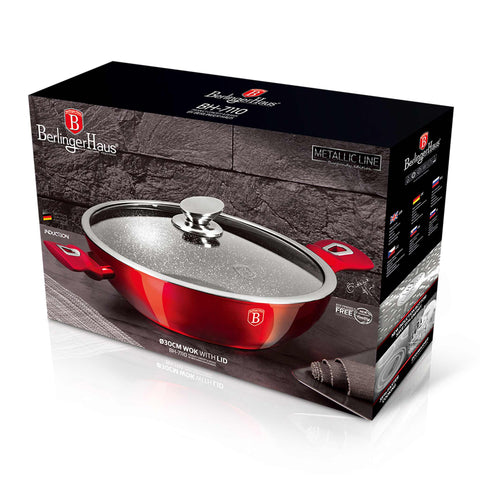 Product image of Wok with lid 30cm. Part of the Metallic Line Burgundy Edition . Features: • Material: forged aluminum • Wok with lid Ø30 cm • Color: metallic burgundy REGISTERED DESIGN BY BERLINGER HAUS!. (Studio view). Official Berlinger Haus product, boosted by Promintra sl.