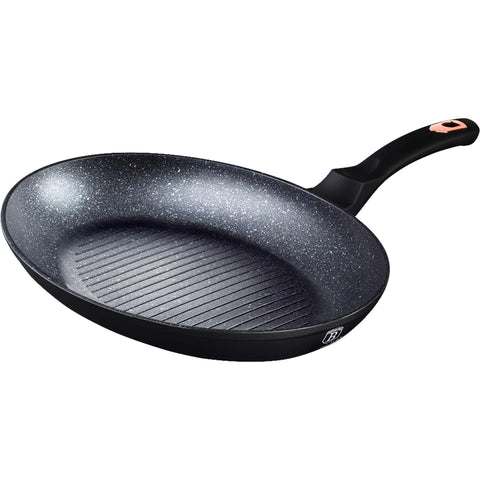 Product image of Fish pan 35x25cm. Part of the Black Rose Collection . Features: • Material: forged aluminum • Fish pan Ø35*25*4,5 cm • Color: matt black- rose gold REGISTERED DESIGN BY BERLINGER HAUS!. (Studio view). Official Berlinger Haus product, boosted by Promintra sl.
