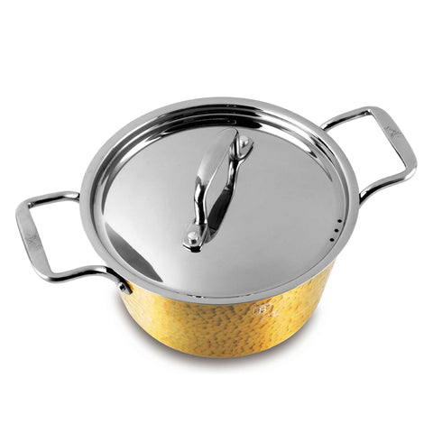 Product image of Casserole with lid 24cm. Part of the Hammered Gold Collection . Features: • Material: forged aluminum with non-stick marble coating • Casserole with lid Ø24*11,8 cm 4,1L • Color: light gold REGISTERED DESIGN BY BERLINGER .... (Studio view). Official Berlinger Haus product, boosted by Promintra sl.