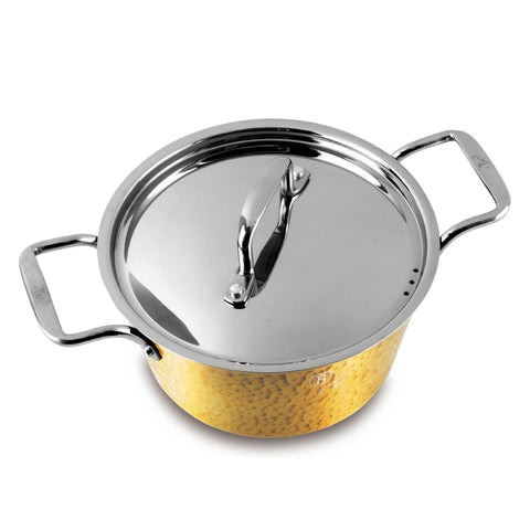 Product image of Casserole with lid 28cm. Part of the Hammered Gold Collection . Features: • Material: forged aluminum with non-stick marble coating • Casserole with lid Ø28*12,4 cm, 6,1L • Color: light gold REGISTERED DESIGN BY BERLINGER.... (Studio view). Official Berlinger Haus product, boosted by Promintra sl.