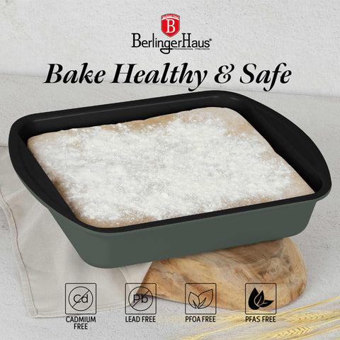 Product image of Oblong roaster 35x27cm. Part of the Matte Green Collection . Features: • Material: carbon steel with titanPro non-stick coating • Size: 35*27*6,5 cm • Color: matt green. (Studio view). Official Berlinger Haus product, boosted by Promintra sl.