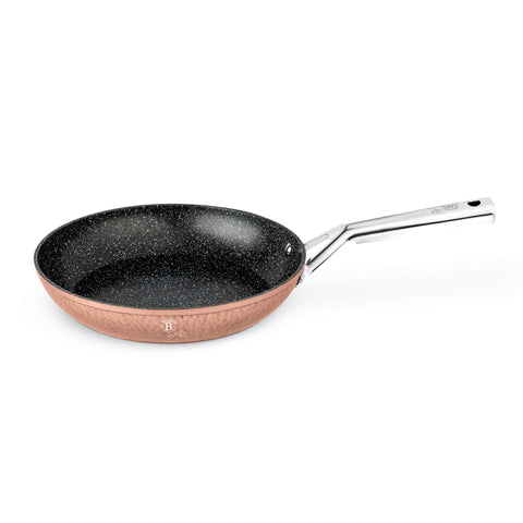 Product image of Frypan 28cm. Part of the Hammered Copper Collection . Features: • Material: forged aluminum with non-stick marble coating • Frypan Ø28 cm • Color: copper REGISTERED DESIGN BY BERLINGER HAUS!. (Giftbox view). Official Berlinger Haus product, boosted by Promintra sl.