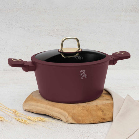 Product image of 10pcs cookware set. Part of the Leonardo Collection . Features: • Material: forged aluminum with non-stick titanPro coating • Include: • Frypan Ø20*4,5 cm 1,0L • Deep frypan Ø24*6,5 cm 2,3L • Casserole with (str.... (Studio view). Official Berlinger Haus product, boosted by Promintra sl.
