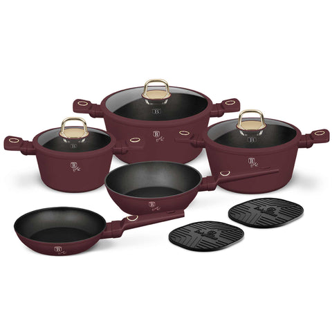 Product image of 10pcs cookware set. Part of the Leonardo Collection . Features: • Material: forged aluminum with non-stick titanPro coating • Include: • Frypan Ø20*4,5 cm 1,0L • Deep frypan Ø24*6,5 cm 2,3L • Casserole with (str.... (Studio view). Official Berlinger Haus product, boosted by Promintra sl.