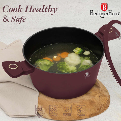 Product image of 10pcs cookware set. Part of the Leonardo Collection . Features: • Material: forged aluminum with non-stick titanPro coating • Include: • Frypan Ø20*4,5 cm 1,0L • Deep frypan Ø24*6,5 cm 2,3L • Casserole with (str.... (Studio view). Official Berlinger Haus product, boosted by Promintra sl.