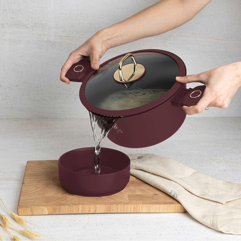 Product image of 10pcs cookware set. Part of the Leonardo Collection . Features: • Material: forged aluminum with non-stick titanPro coating • Include: • Frypan Ø20*4,5 cm 1,0L • Deep frypan Ø24*6,5 cm 2,3L • Casserole with (str.... (Studio view). Official Berlinger Haus product, boosted by Promintra sl.