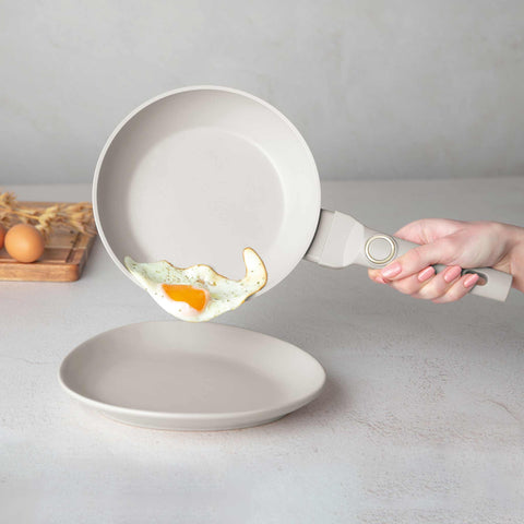 Product image of Frypan 20cm. Part of the Sahara Collection . Features: • Material: forged aluminum with non-stick titanPro coating • Frypan Ø20*4,5 cm 1,0L • Color: matt cream REGISTERED DESIGN BY BERLINGER HAUS!. (Conceptual view). Official Berlinger Haus product, boosted by Promintra sl.