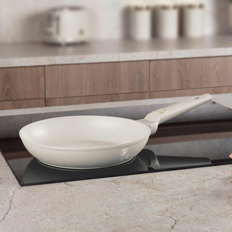  BH/8078,BH/8078A,Juego de sartenes de 3 piezas,Crema mate,Juego de sartenes de 3 piezas a.,sartén,juego de sartenes,sartén,juego de sartenes,utensilios de cocina,cocinar,Sartenes,Juego de sartenes