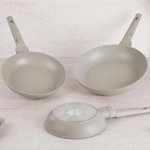  BH/8078,BH/8078A,Juego de sartenes de 3 piezas,Crema mate,Juego de sartenes de 3 piezas a.,sartén,juego de sartenes,sartén,juego de sartenes,utensilios de cocina,cocinar,Sartenes,Juego de sartenes