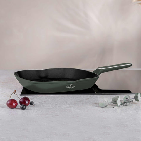 Product image of Grill pan 28cm. Part of the Matte Green Collection . Features: • Material: forged aluminum with non-stick titanPro coating • Grill pan Ø28*4,1 cm 2,1L • Color: matt green REGISTERED DESIGN BY BERLINGER HAUS!. (Studio view). Official Berlinger Haus product, boosted by Promintra sl.