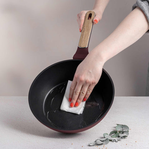  BH/8295, Sartén honda con tapa 24cm, Burdeos mate, Madera, Sartén honda 24 cm, Nuevo diseño de mango, Sartén, Sartén honda, Sartén honda con tapa, Sartén, Batería de cocina, Cocina, Sartenes