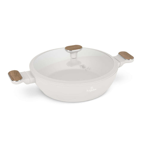 Product image of Shallow pot with lid 28cm. Part of the Sahara Nordic Collection . Features: • Material: forged aluminum with non-stick titanPro coating • Shallow pot with lid Ø28*7,5 cm 3,8L • Color: matt cream, wooden REGISTERED DESIGN BY.... (Studio view). Official Berlinger Haus product, boosted by Promintra sl.