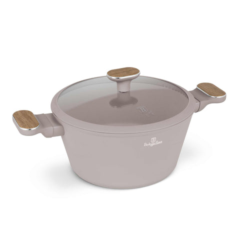 Product image of Casserole with lid 24cm. Part of the Taupe Nordic Collection . Features: • Material: forged aluminum with non-stick titanPro coating • Casserole with lid Ø24*12,5 cm 4,3L • Color: matt taupe, wooden REGISTERED DESIGN BY .... (Studio view). Official Berlinger Haus product, boosted by Promintra sl.
