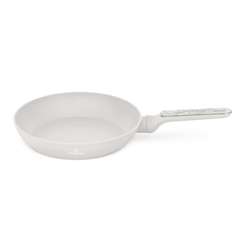Product image of Frypan 28cm. Part of the Sahara Marble Collection . Features: • Material: forged aluminum with non-stick titanPro coating • Frypan Ø28*5,2 cm 2,4L • Color: matt cream, marble REGISTERED DESIGN BY BERLINGER HAUS!. (Studio view). Official Berlinger Haus product, boosted by Promintra sl.