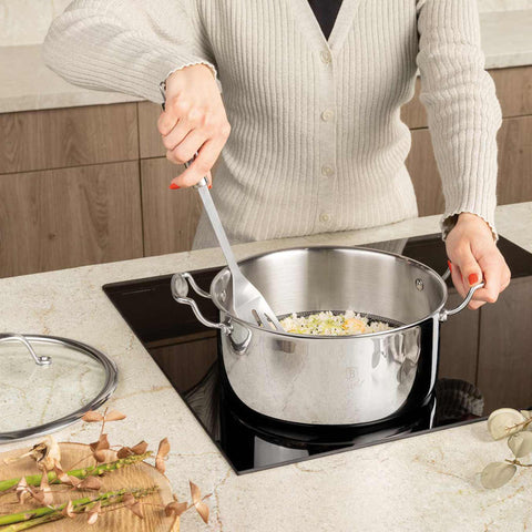 Product image of Casserole with lid 24cm. Part of the Eternal Collection . Features: • Material: stainless steel with laser-cut surface • Size: 24*11,5 cm 4,5L REGISTERED DESIGN BY BERLINGER HAUS!. (Studio view). Official Berlinger Haus product, boosted by Promintra sl.