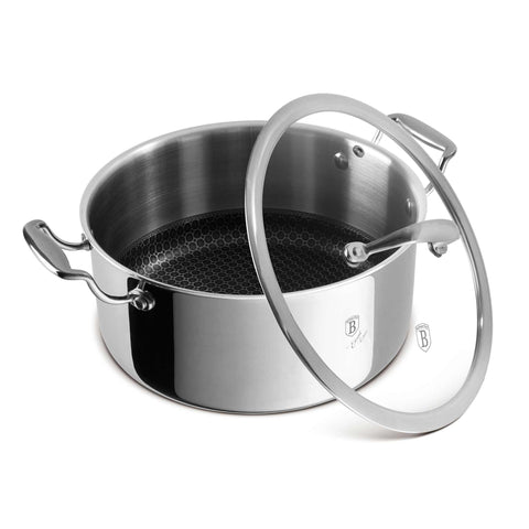 Product image of Casserole with lid 24cm. Part of the Eternal Collection . Features: • Material: stainless steel with laser-cut surface • Size: 24*11,5 cm 4,5L REGISTERED DESIGN BY BERLINGER HAUS!. (Studio view). Official Berlinger Haus product, boosted by Promintra sl.