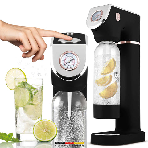 Product image of Soda maker with 2bottles and barometer universal CO2cylinders size. Part of the Black Rose Collection . Features: • Material: stainless steel, pp • Size: 43,5*22*12 cm • 2 pcs pp bottle with cup: 1,0L and 0,5L • Universal, standard CO2 cylinders size (not inclu.... (Studio view). Official Berlinger Haus product, boosted by Promintra sl.