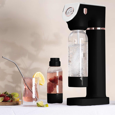 Product image of Soda maker with 2bottles and barometer universal CO2cylinders size. Part of the Black Rose Collection . Features: • Material: stainless steel, pp • Size: 43,5*22*12 cm • 2 pcs pp bottle with cup: 1,0L and 0,5L • Universal, standard CO2 cylinders size (not inclu.... (Studio view). Official Berlinger Haus product, boosted by Promintra sl.