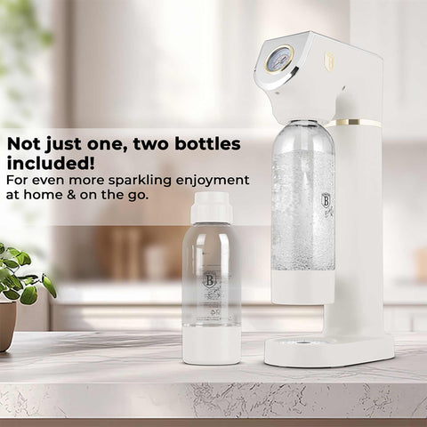 Product image of Soda maker with 2bottles and barometer universal CO2cylinders size. Part of the Sahara Collection . Features: • Material: stainless steel, pp • Size: 43,5*22*12 cm • 2 pcs pp bottle with cup: 1,0L and 0,5L • Universal, standard CO2 cylinders size (not inclu.... (Studio view). Official Berlinger Haus product, boosted by Promintra sl.
