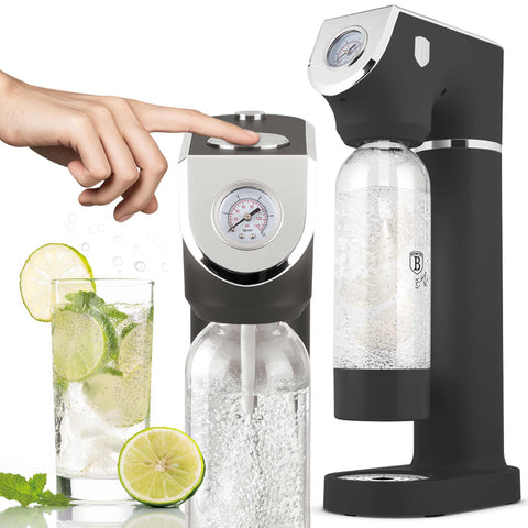 Product image of Soda maker with 2bottles and barometer universal CO2cylinders size. Part of the Anthracite Collection . Features: • Material: stainless steel, pp • Size: 43,5*22*12 cm • 2 pcs pp bottle with cup: 1,0L and 0,5L • Universal, standard CO2 cylinders size (not inclu.... (Studio view). Official Berlinger Haus product, boosted by Promintra sl.