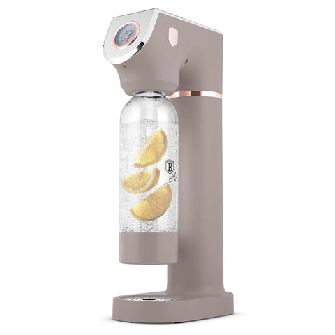 Product image of Soda maker with 2bottles and barometer universal CO2cylinders size. Part of the Taupe Collection . Features: • Material: stainless steel, pp • Size: 43,5*22*12 cm • 2 pcs pp bottle with cup: 1,0L and 0,5L • Universal, standard CO2 cylinders size (not inclu.... (Studio view). Official Berlinger Haus product, boosted by Promintra sl.
