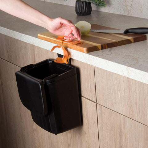 BH/8609, Cubo de basura colgante de 7 l, negro, oro rosa, cubo de basura, cubo de basura, polvo, Imagen tipo estilo de vida: detalles y funciones.