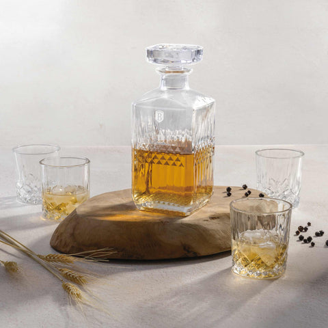 BH/8657, Juego de whisky de cristal, Vaso, juego de whisky, juego de whisky, juego de 5 piezas, Imagen tipo estilo de vida: detalles y funciones.